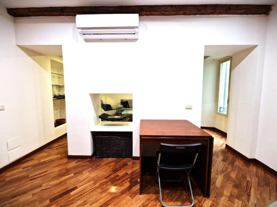 Magnifico Appartamento Ristrutturato Milan Luaran gambar