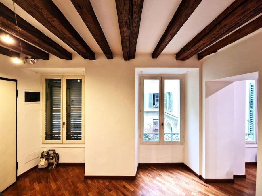 Magnifico Appartamento Ristrutturato Milan Luaran gambar