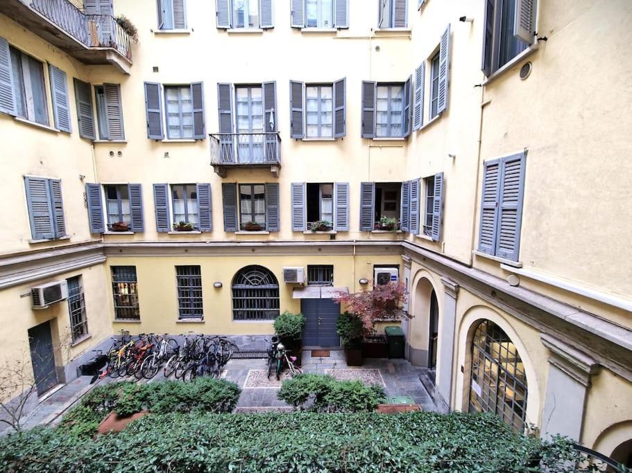 Magnifico Appartamento Ristrutturato Milan Luaran gambar